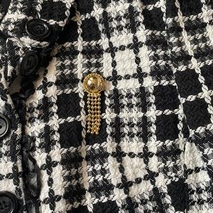 VTG Beautiful Golden broach